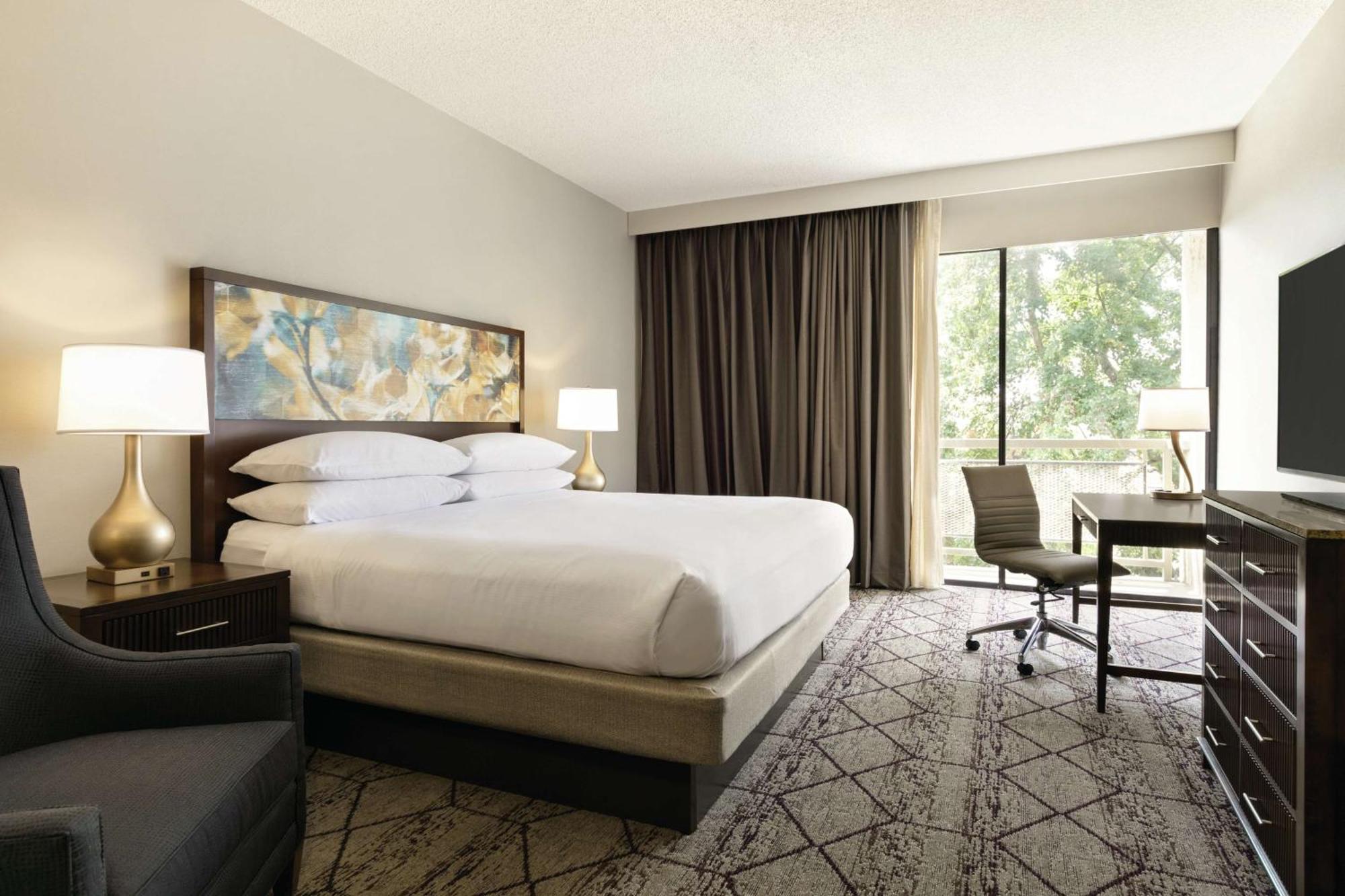 Hotel Doubletree By Hilton Atlanta Northeast/northlake