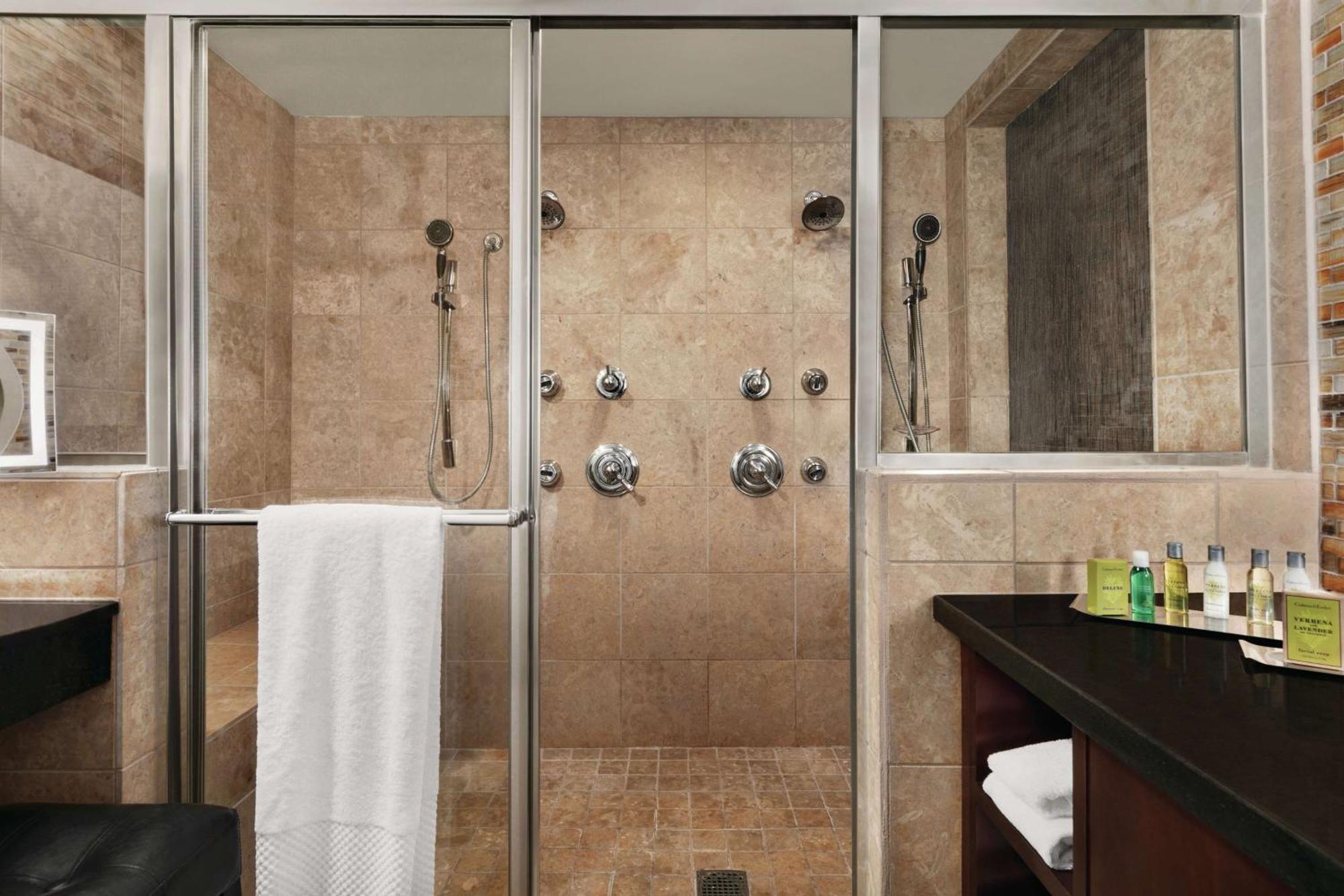 Doubletree By Hilton Atlanta Northeast/northlake Tucker