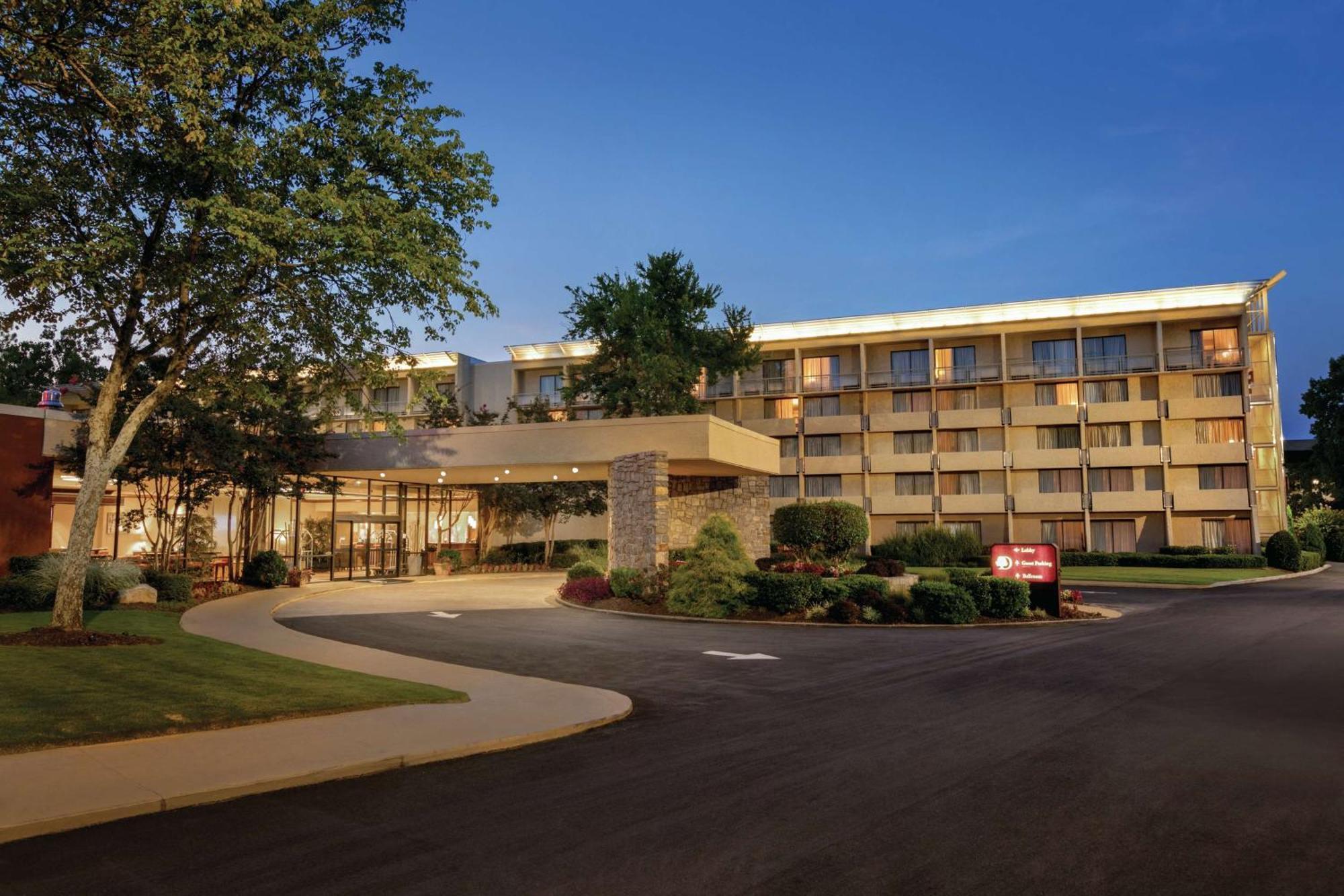 Doubletree By Hilton Atlanta Northeast/northlake 4*