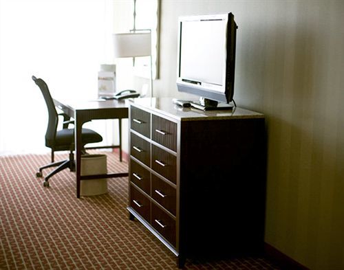 Doubletree By Hilton Atlanta Northeast/northlake Hotel
