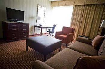 Doubletree By Hilton Atlanta Northeast/northlake 4*