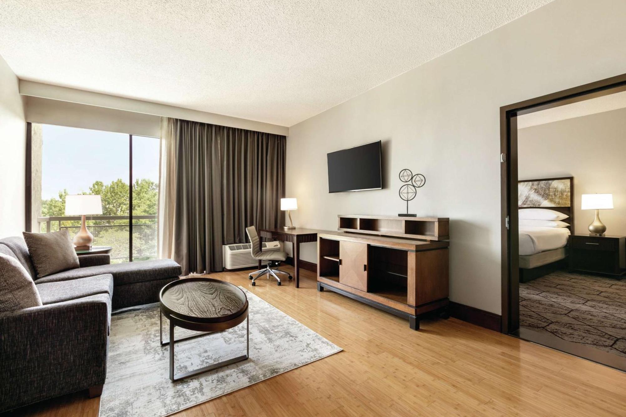 Doubletree By Hilton Atlanta Northeast/northlake Hotel
