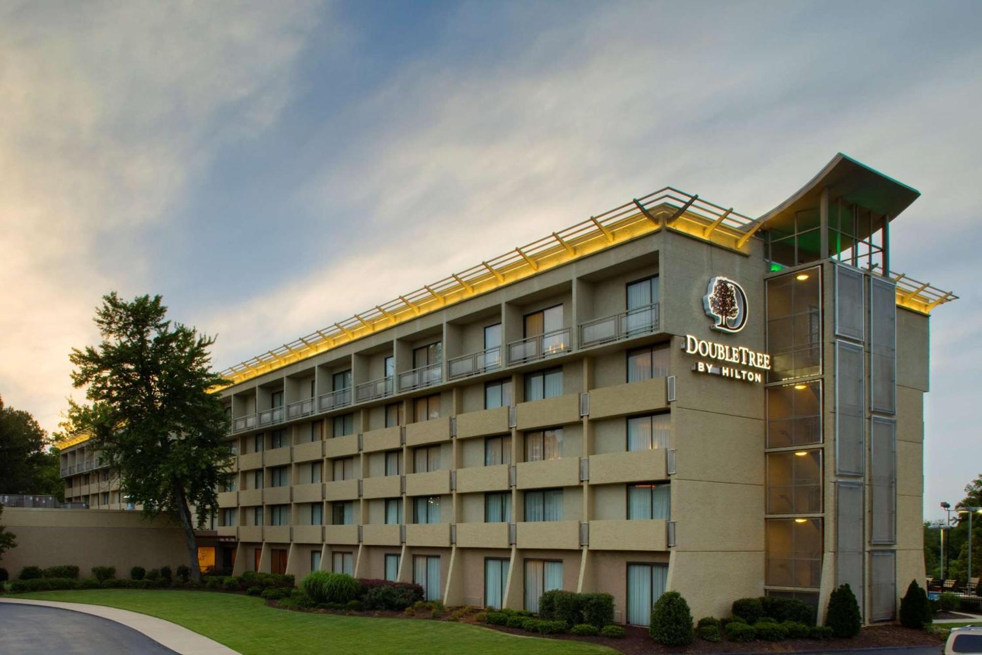 Doubletree By Hilton Atlanta Northeast/northlake Hotel 4*
