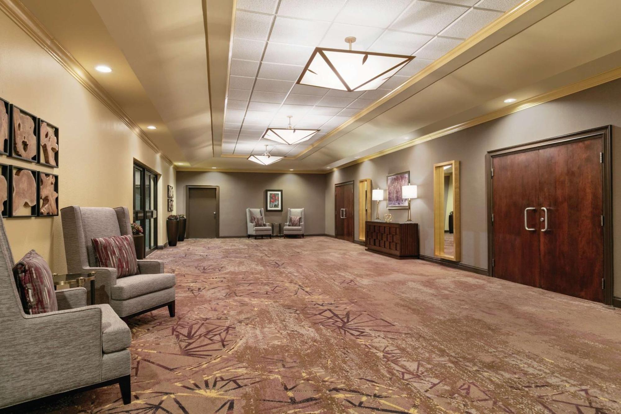 Hotel Doubletree By Hilton Atlanta Northeast/northlake