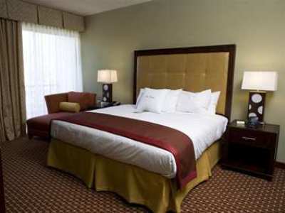 Hotel Doubletree By Hilton Atlanta Northeast/northlake 4*