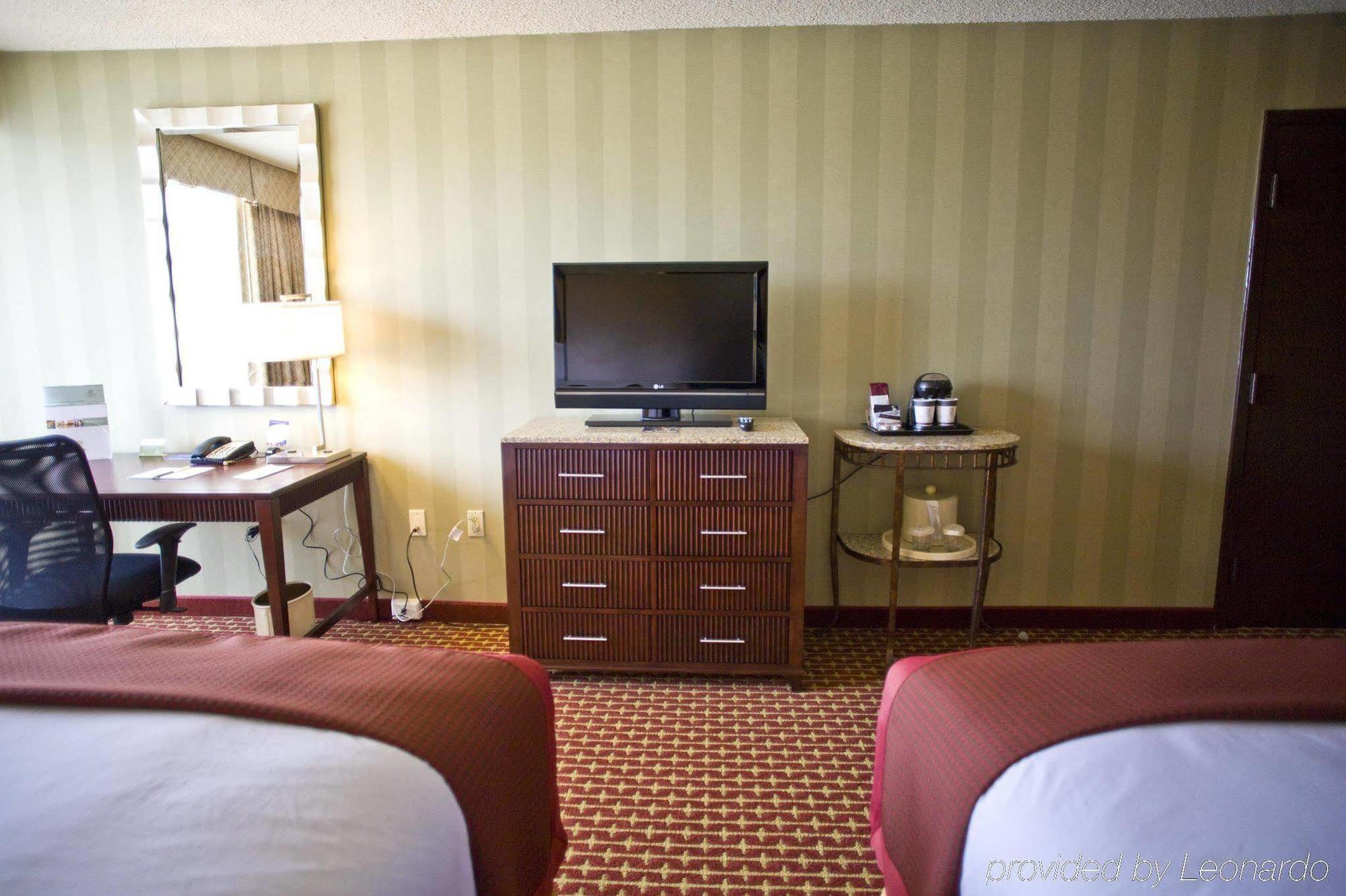 Hotel Doubletree By Hilton Atlanta Northeast/northlake 4*